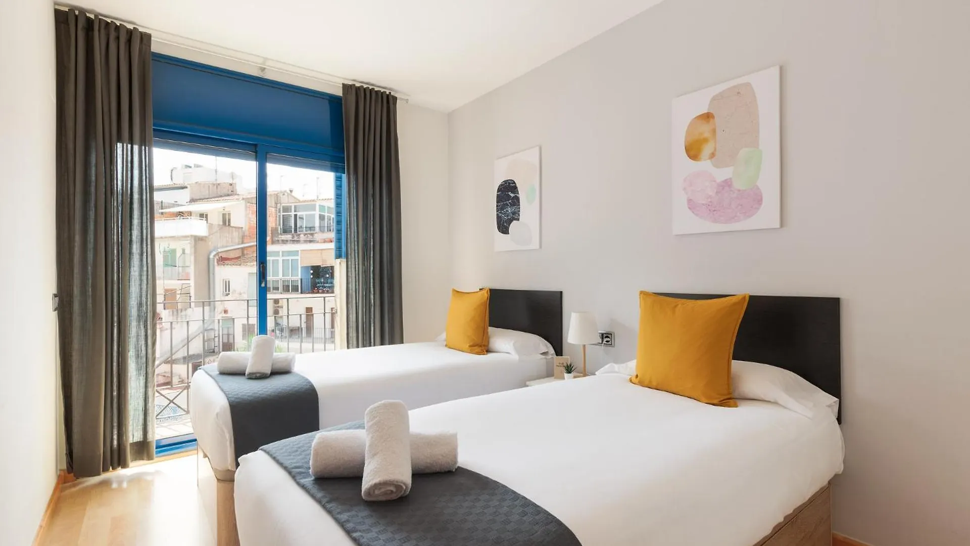 Lucas House Apartments By Sitges Group
